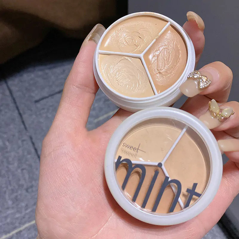 3-Color Concealer Palette Cream - Flawless, Radiant Complexion